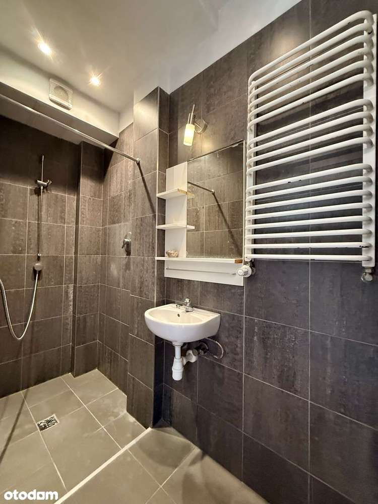 Dom z ogrodem, garaż, działka 827m2 - ul. Norwida-12