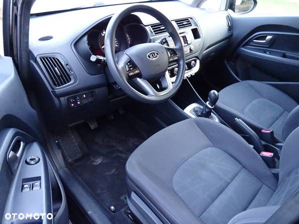 Kia Rio 1.4 XL - 7