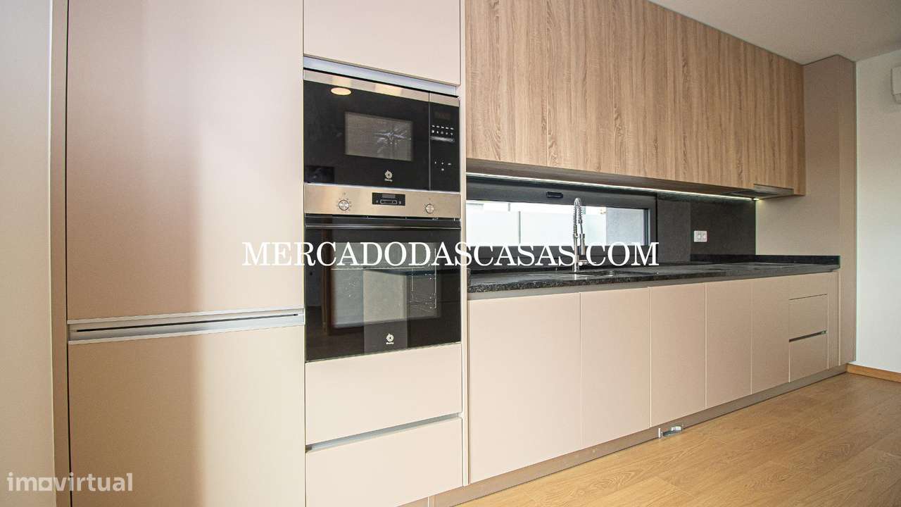 Moradia de Excelência em Lobão, bons acessos - Grande imagem: 5/25