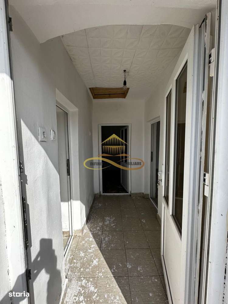 Casa batraneasca cu 800 mp teren de vanzare in Tache / Bacau-8