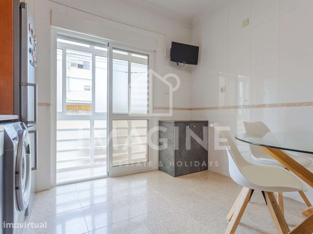 Apartamento T2 junto ao Hospital de São Bernardo-19