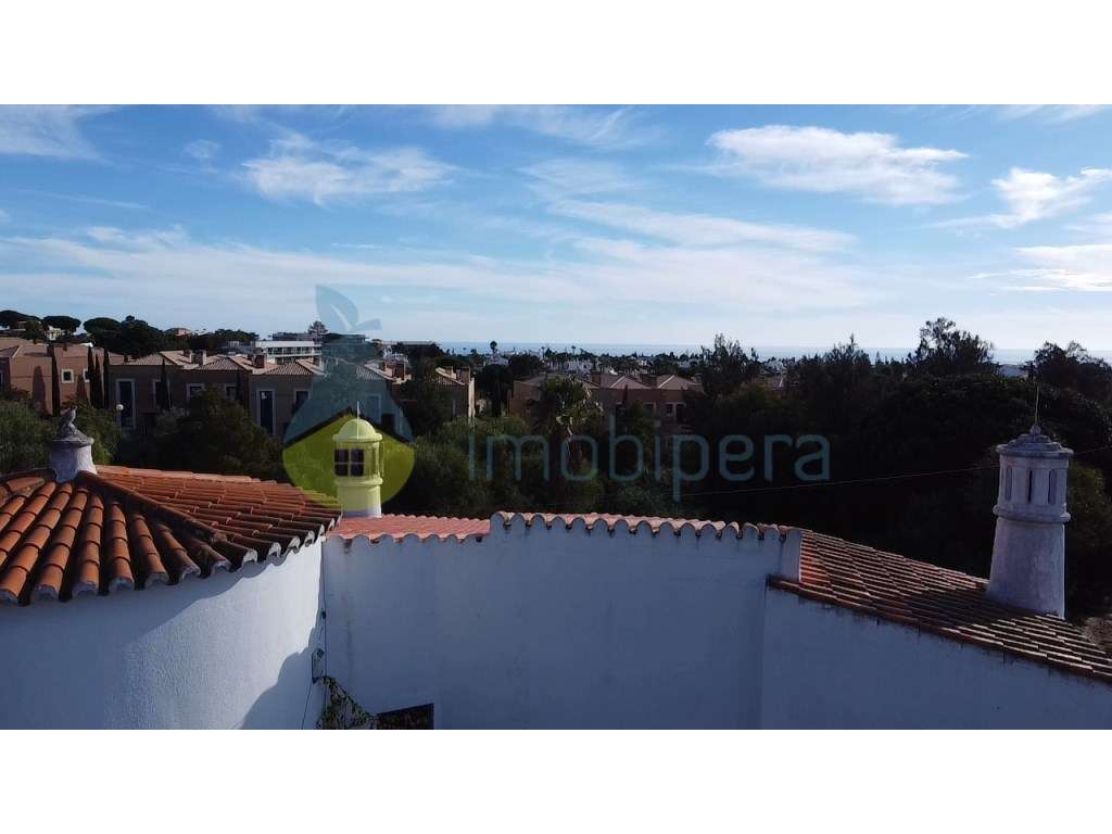 Moradia T3 Individual com Piscina em Localização Premium - Praia do... - Grande imagem: 5/46