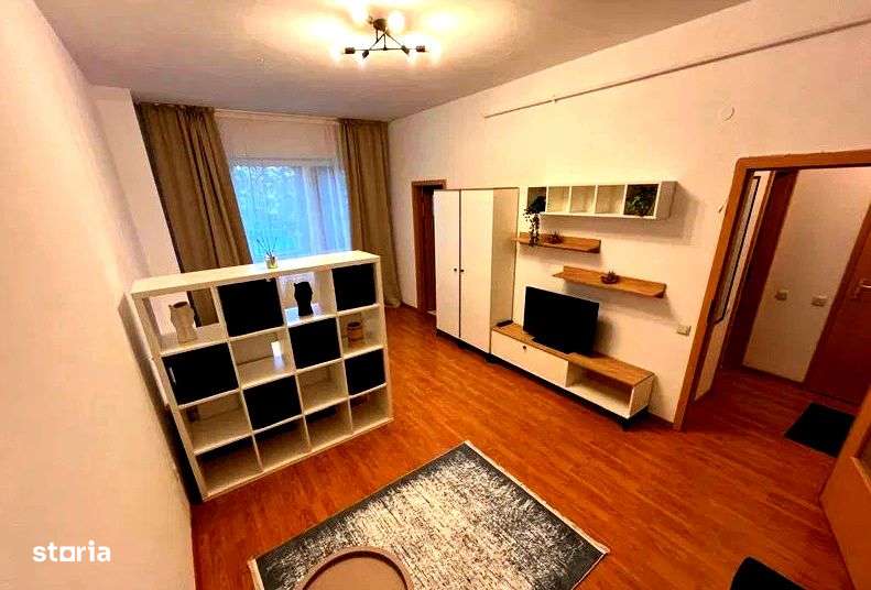 Apartament 1 camera de vanzare ,la pret de garsoniera zona Parcul Arma - Imagine principală: 3/7