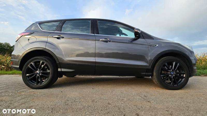 Ford Kuga - 19