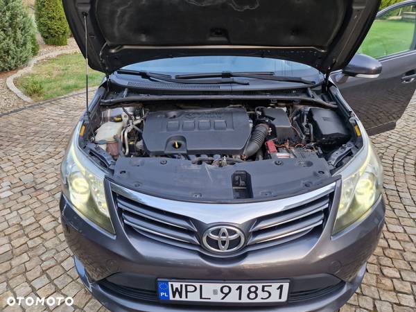 Toyota Avensis Touring Sports 1.8 Executive - 20