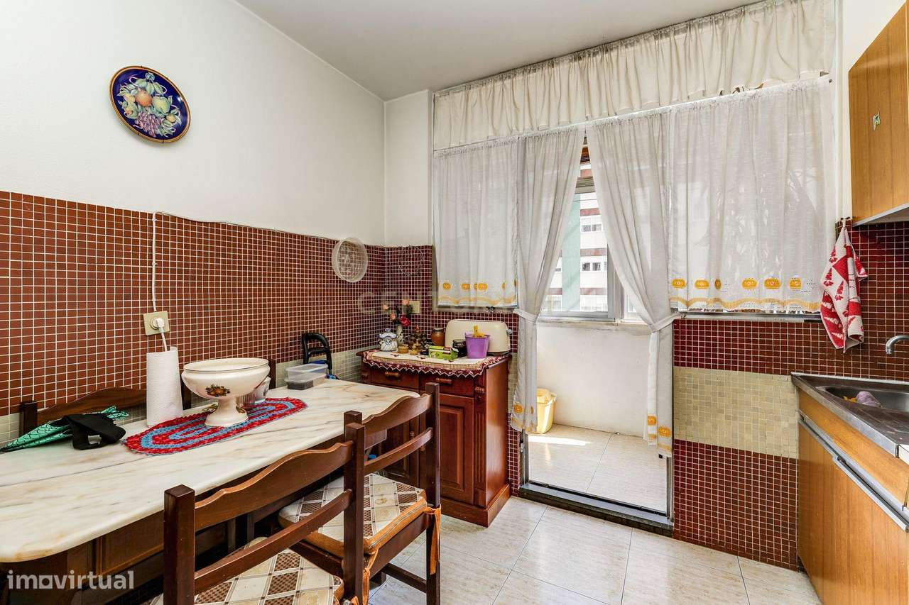 Apartamento T3 com Arrecadação, Onde Pode Criar o Seu Estilo de Vida-21