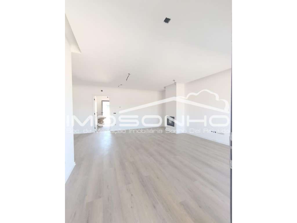 Moradia T3 Nova | Design Moderno | Eficiência A+ | Jardim, Garagem ...-3