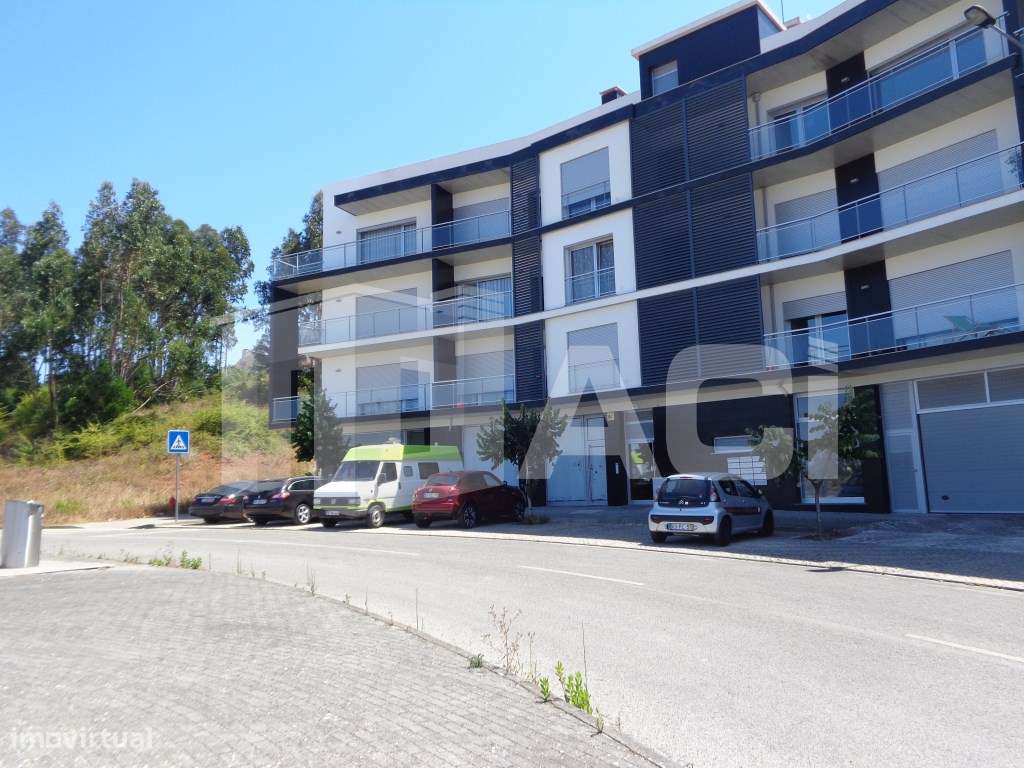Apartamento T2- Monte dos Barros