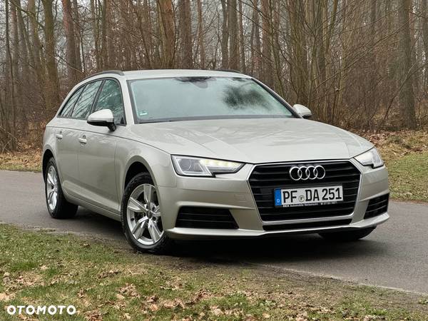 Audi A4 2.0 TDI Sport S tronic - 19