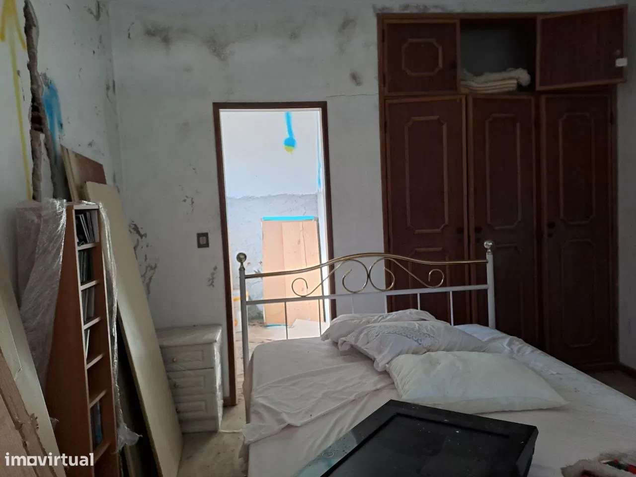 Moradia M5 com Jardim, Quintal com árvores de fruto - Santo Varão-20