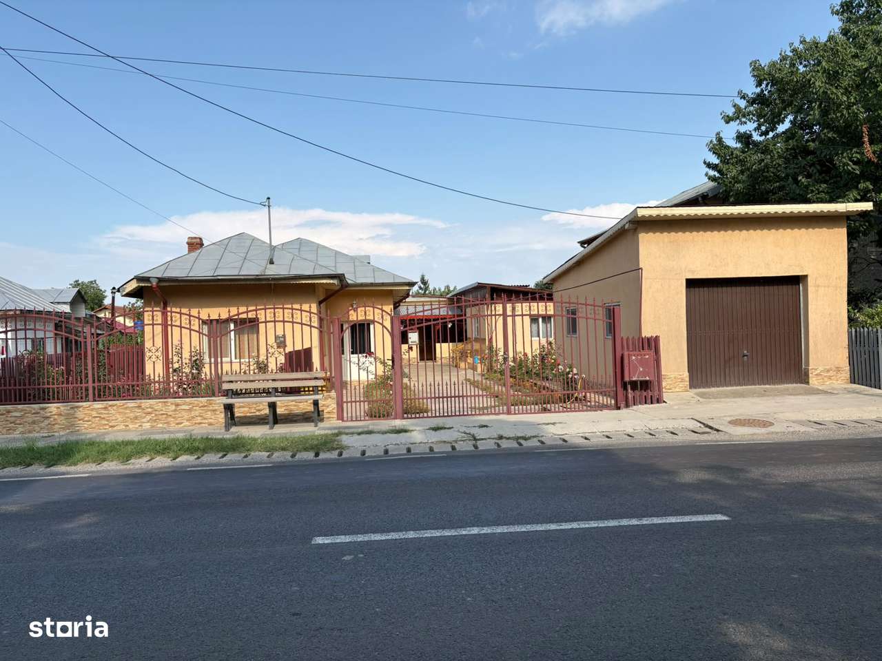 Casa ideala pentru familie | Curte mare si toate utilitatile-0