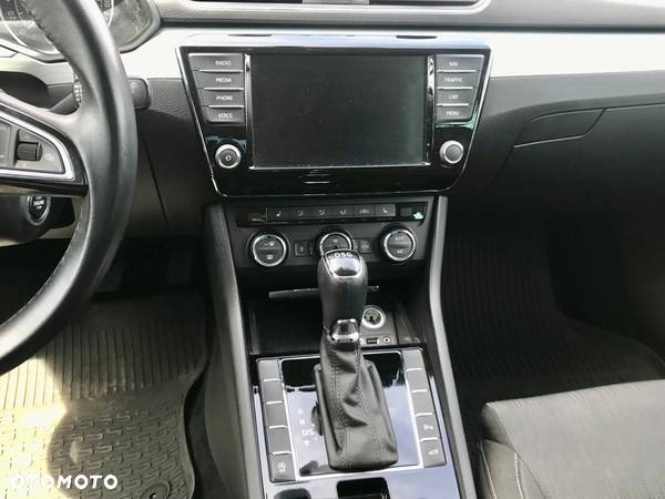 Skoda Superb 1.8 TSI Ambition DSG - 15