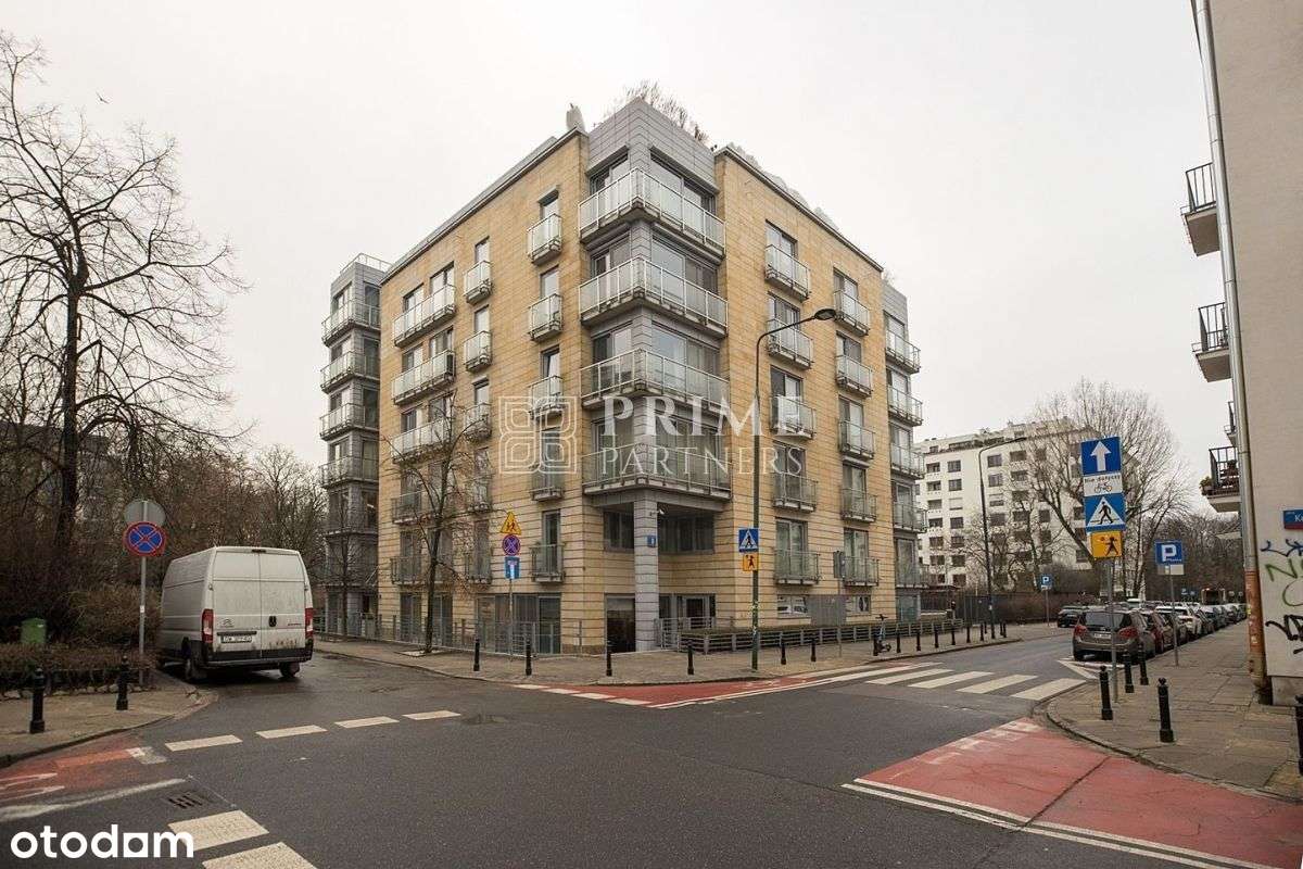 Kameralny apartamentowiec na Powiślu w otoczeniu parku i kamienic-12