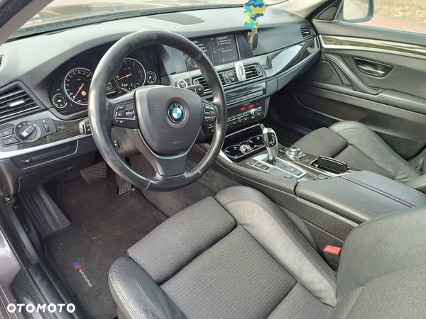 BMW Seria 5 530d xDrive Luxury Line - 8