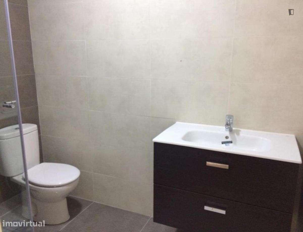 Quarto - localizado em Santarem - Grande imagem: 5/7