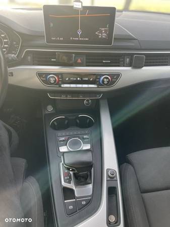 Audi A4 2.0 TDI S tronic - 18