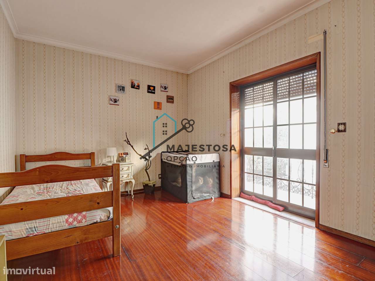 Moradia T5 com Piscina na Rua Padre Cruz, Maximinos-26