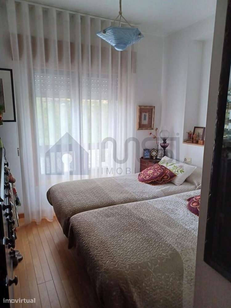 Apartamento T1 com lugar de garagem no Porto-15