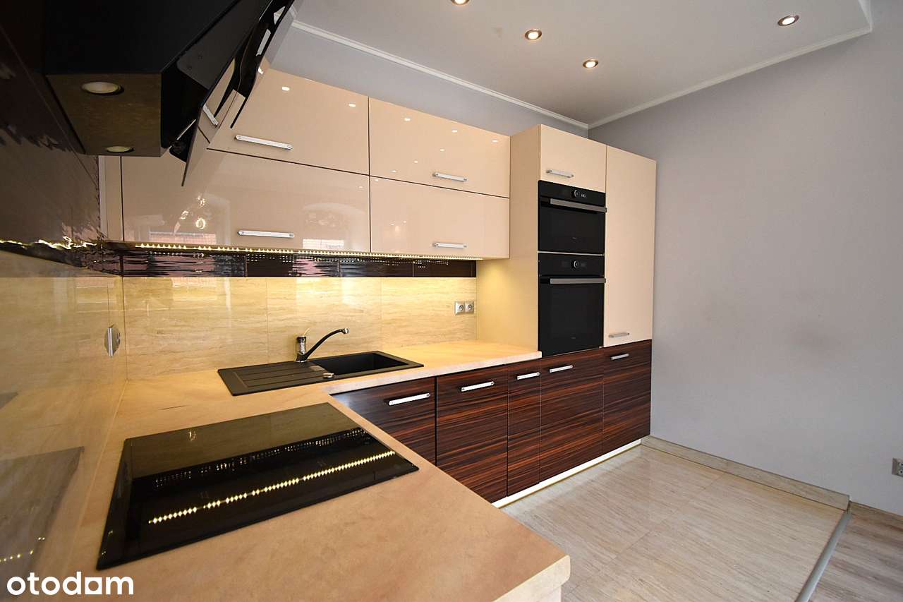 Przestronne Mieszkanie 2 pokojowe na 1 piętrze w centrum - 61,80m2-1