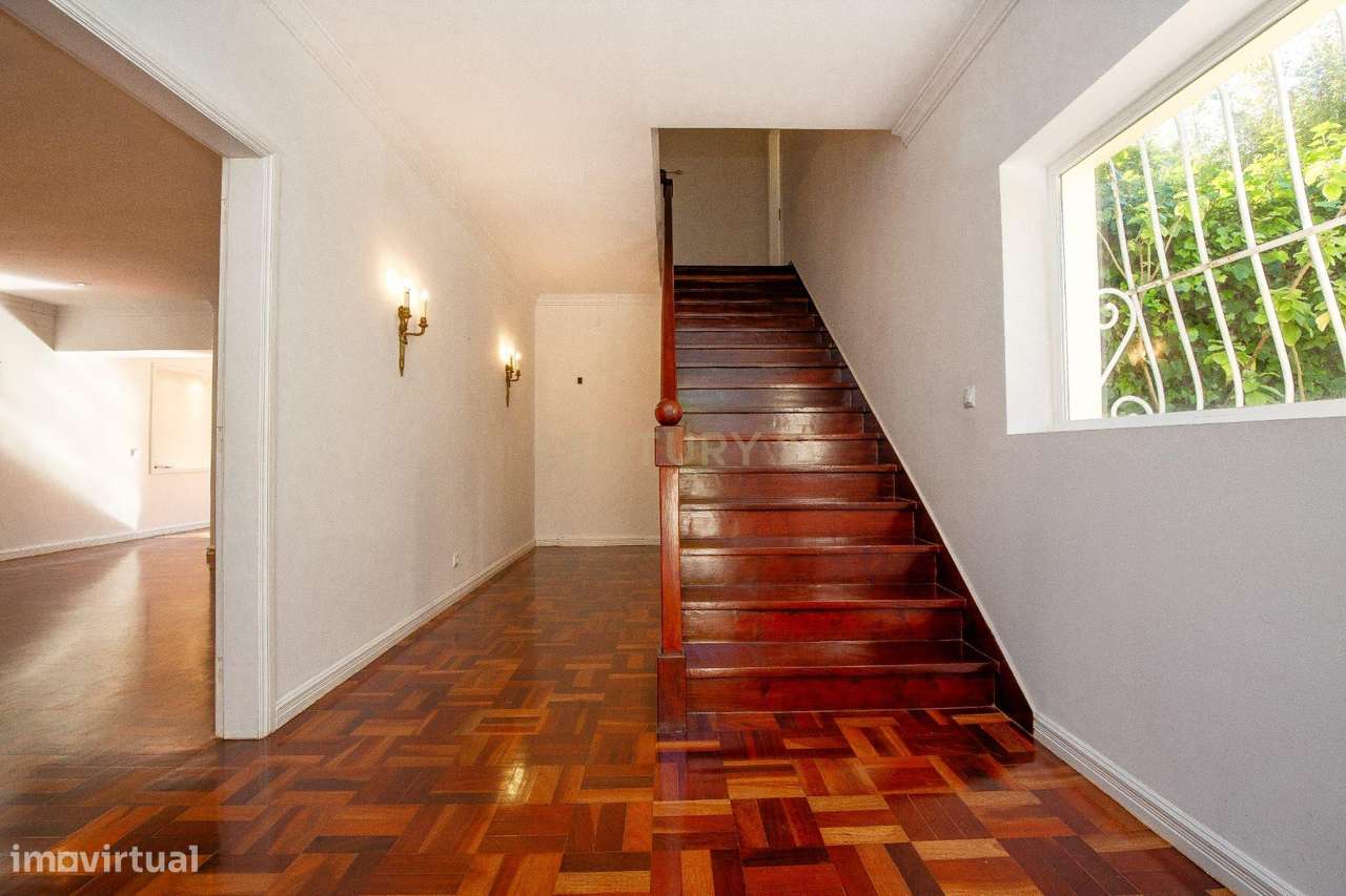 Moradia T4 Isolada com Piscina a 5 Minutos do Centro de Cascais-Next T - Grande imagem: 3/31