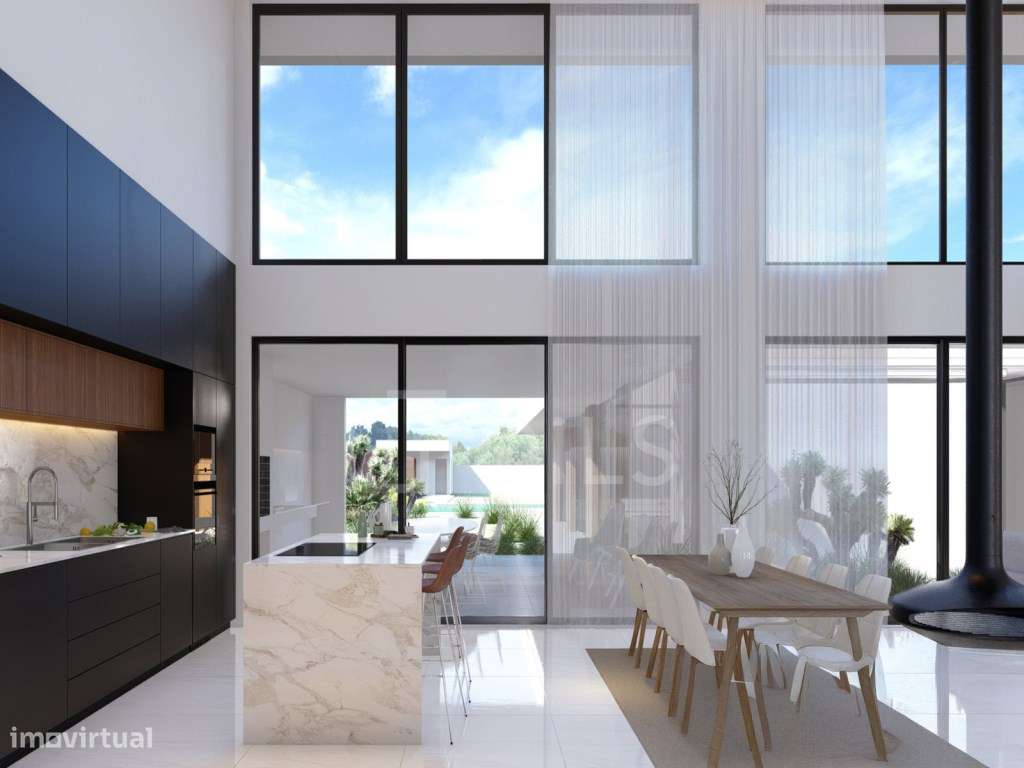 Moradia T3+1 independente, com jardim e 2 piscinas, na Verdizela - Grande imagem: 3/22