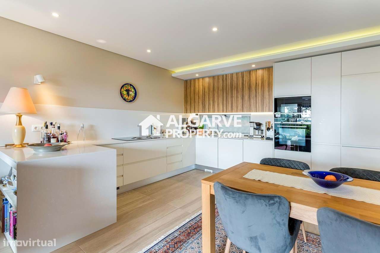 Excelente T2 Moderno com amplo terraço perto da Praia — Quarteira, Alg-14