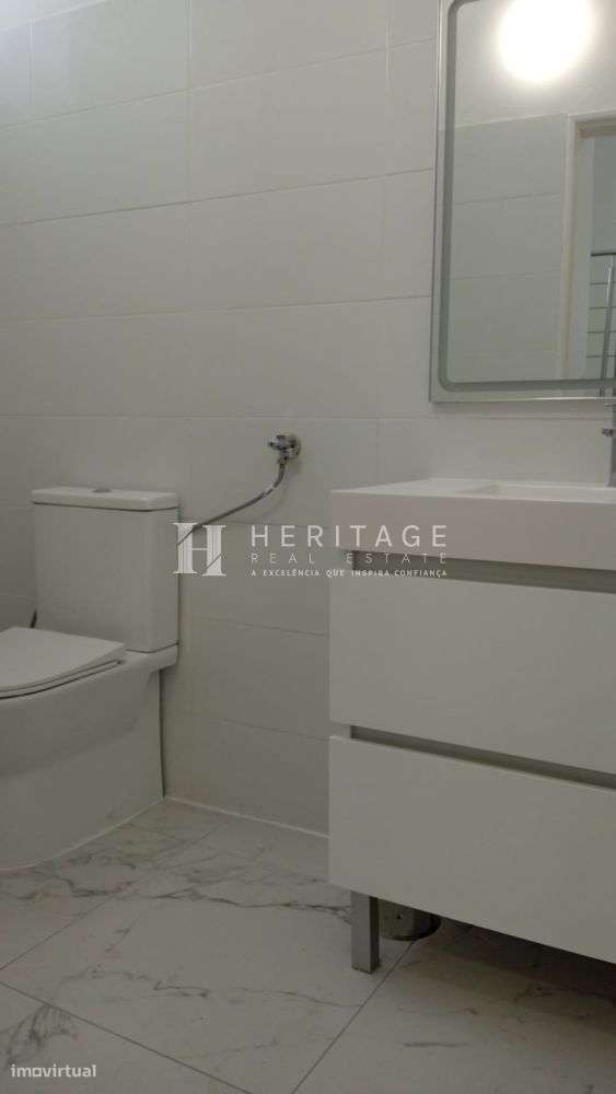 Loja com terraço no Barreiro-7