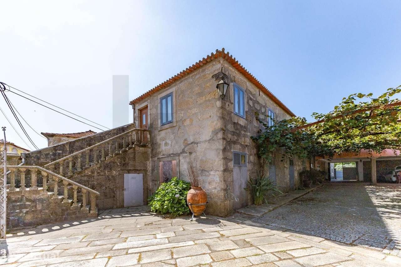 Quinta T3+2 com terreno e potencial de construção em Matosinhos-6