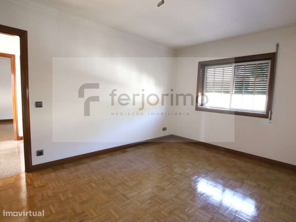 Espetacular Moradia Isolada T4-42