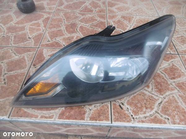 Lampa FORD FOCUS II LIFT RS ST EUROPA - 1
