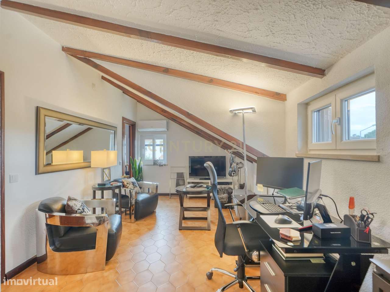 Magnífica Moradia T6 com Piscina, Garagem e Vista Desafogada em Sesimb-29