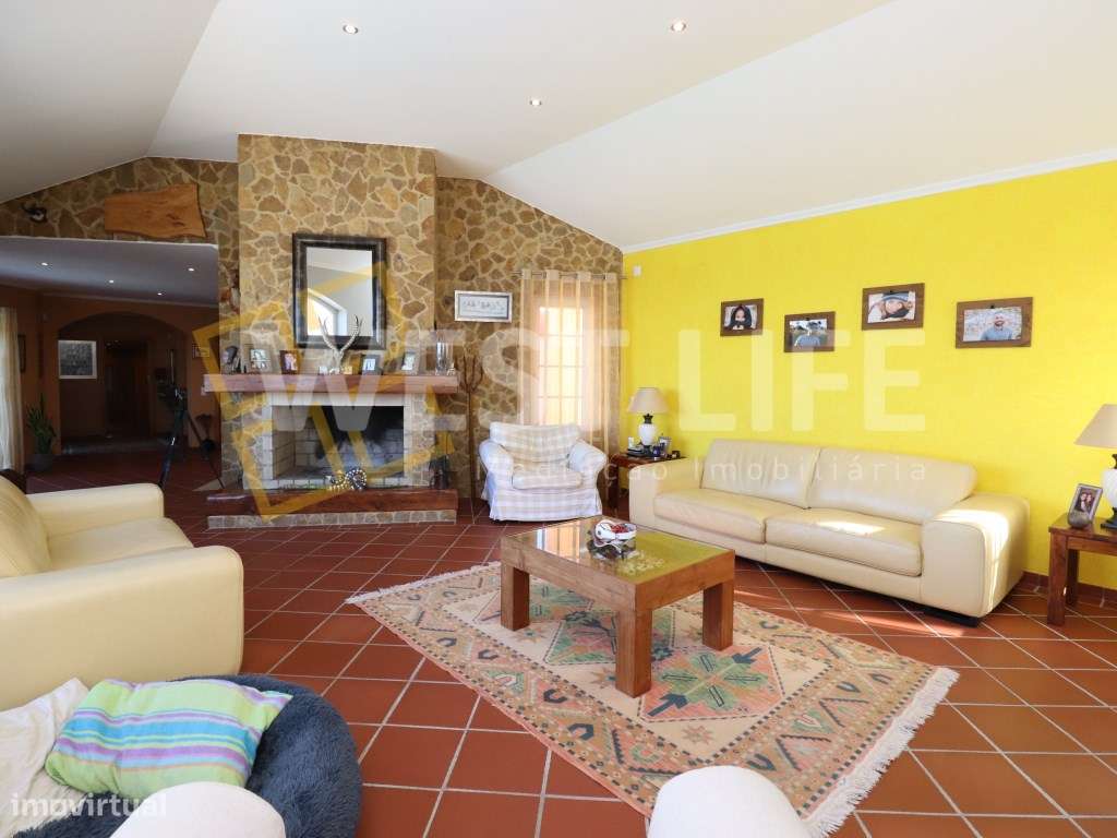 Moradia T3 +1 com Piscina e Soberba Vista sobre o Mar e a Serra de ... - Grande imagem: 4/25