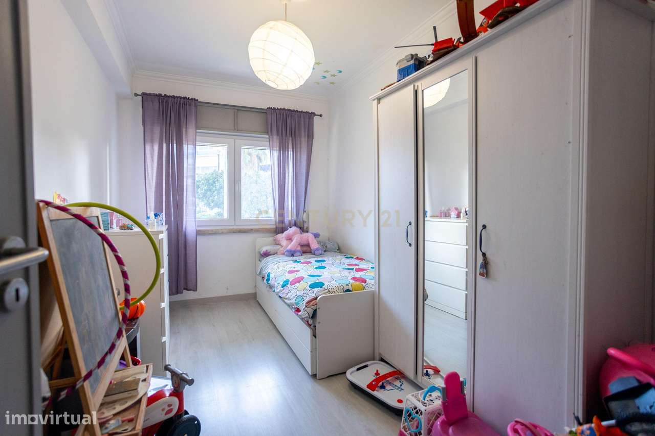 Apart. T2 c/70m2 na P. Stº Adrião - Rua Padre António Vieira-7