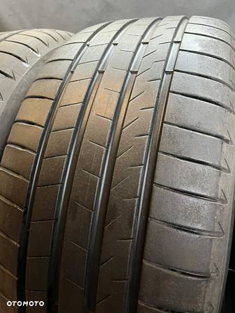 Opony Bridgestone Dueler Alenza 001 255/50R20 7mm - 7