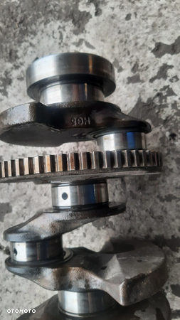 WAŁ KORBOWY BMW X1 X3 E83 E90 E91 E60 E61 E87 2.0i n46 n43 hub90 - 8