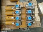 Rozdzielacz hydrauliczny Rexroth (4 Sekcje) MO- 7150/1 307 120 35 85 - 1