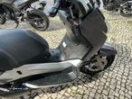 Yamaha X-Max - 8