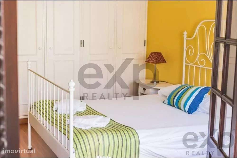 Moradia de 3 pisos com vista mar na Ericeira com Licença de AL - Grande imagem: 3/9