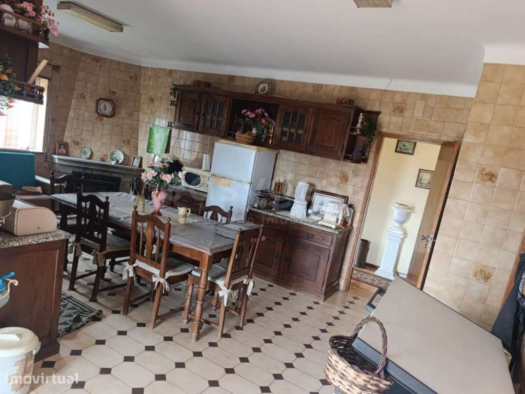 Excelente Moradia T3 com Vista para a Serra - Senhor das Almas - Grande imagem: 4/12