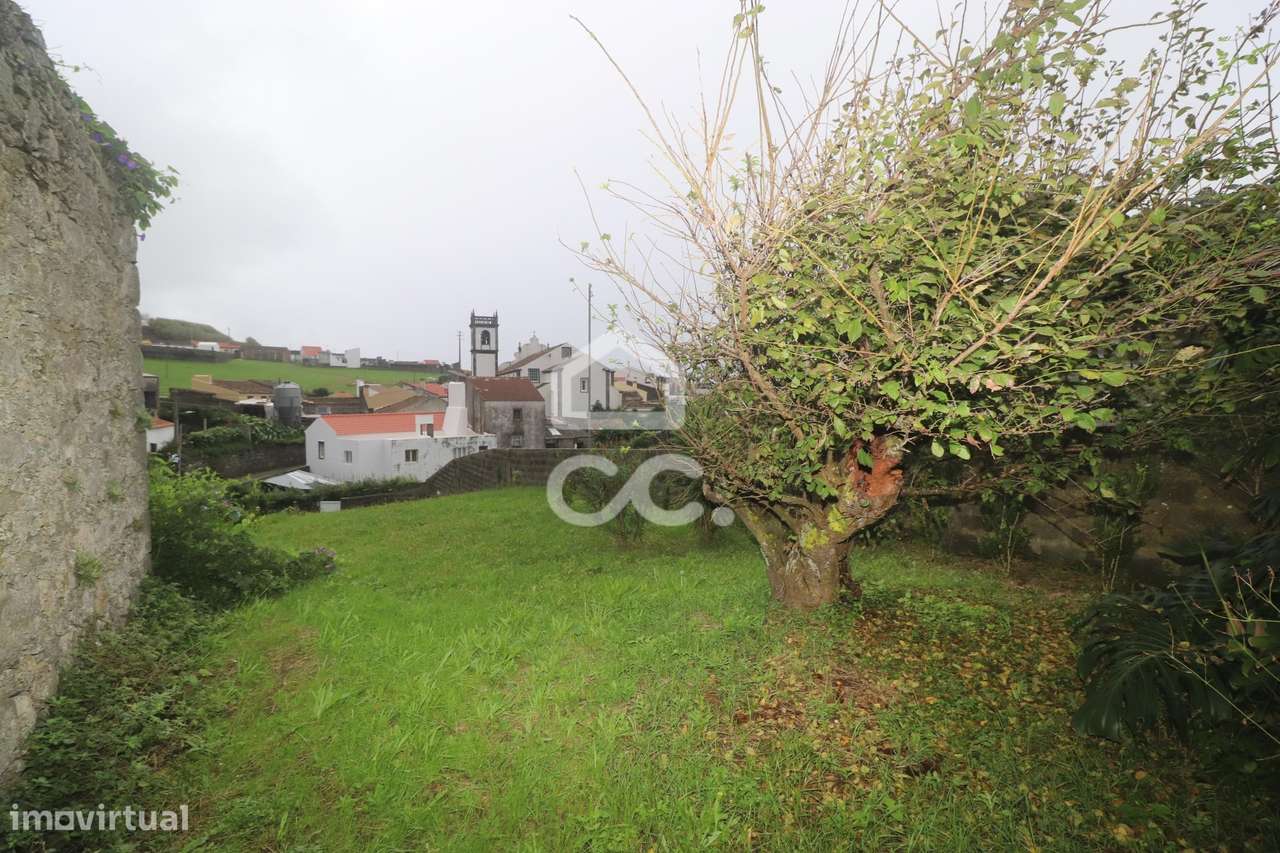 Moradia com 4+2 Quartos - Fenais da Ajuda - Ribeira Grande-27