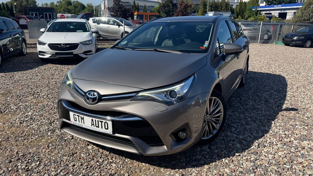 Toyota Avensis III (2009-) Touring Sports 1.8 Multidrive S Executive 2016