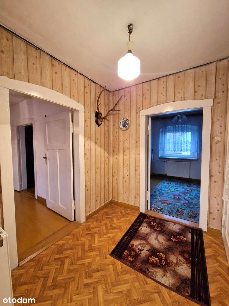 Dom z dużym ogrodem, 2 niezależne mieszkania, garaż i budynek gosp.-16