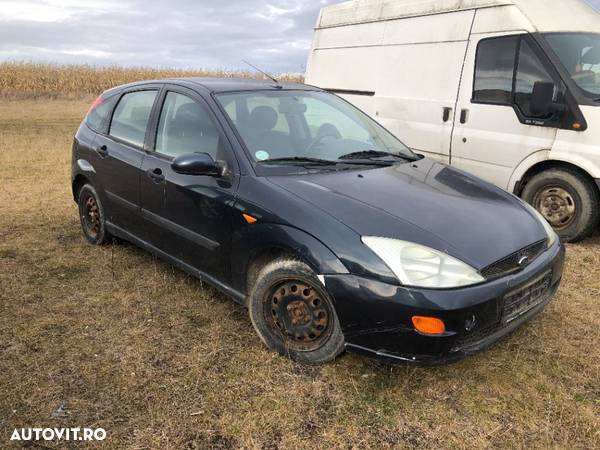 Dezmembrez piese Ford Focus 1 - 1