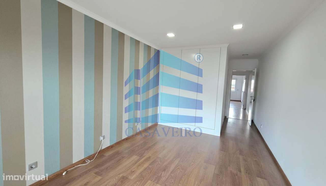 Apartamento T2 na Avenida Lourenço Peixinho em Aveiro-14