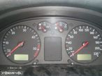 Volkswagen Passat 1.9 TDi 1998 para peças - 36