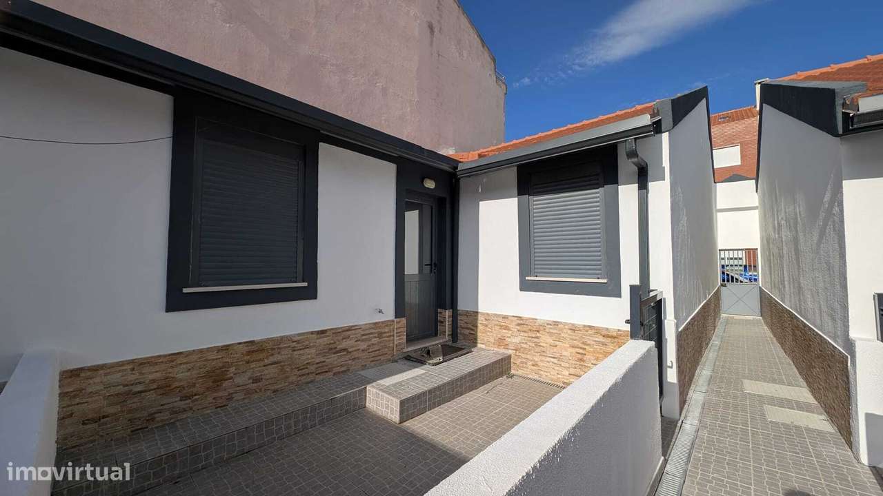 MORADIA TÉRREA T3 | SUITE | 2 WCS - BAIXA DA BANHEIRA-16