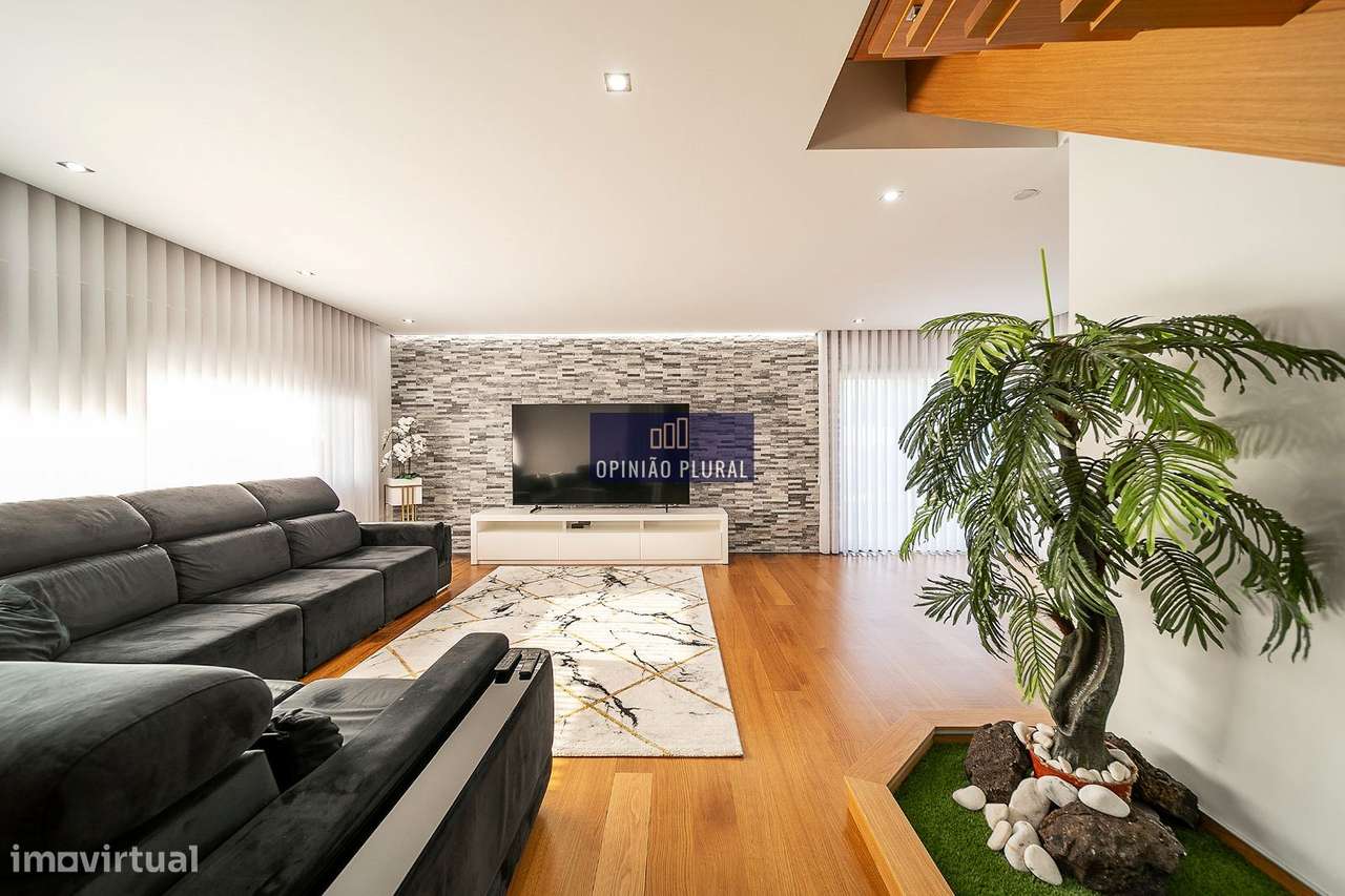 Moradia T4 de Luxo com Piscina  Arcozelo Vila Nova de Gaia-3