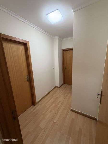 Alugo T2 com suite Valongo - Grande imagem: 5/12