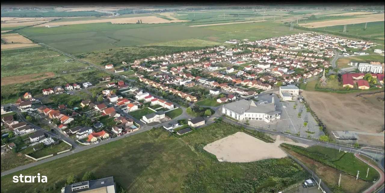 Teren de 435.00 m² cu utilitati la cheie de vanzare-2
