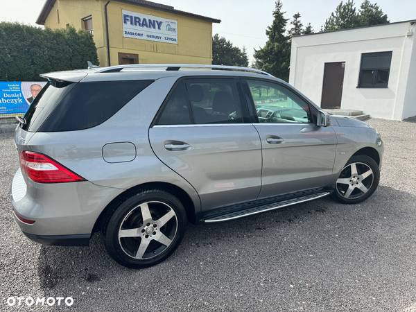 Mercedes-Benz ML 350 BlueTec 4-Matic - 11